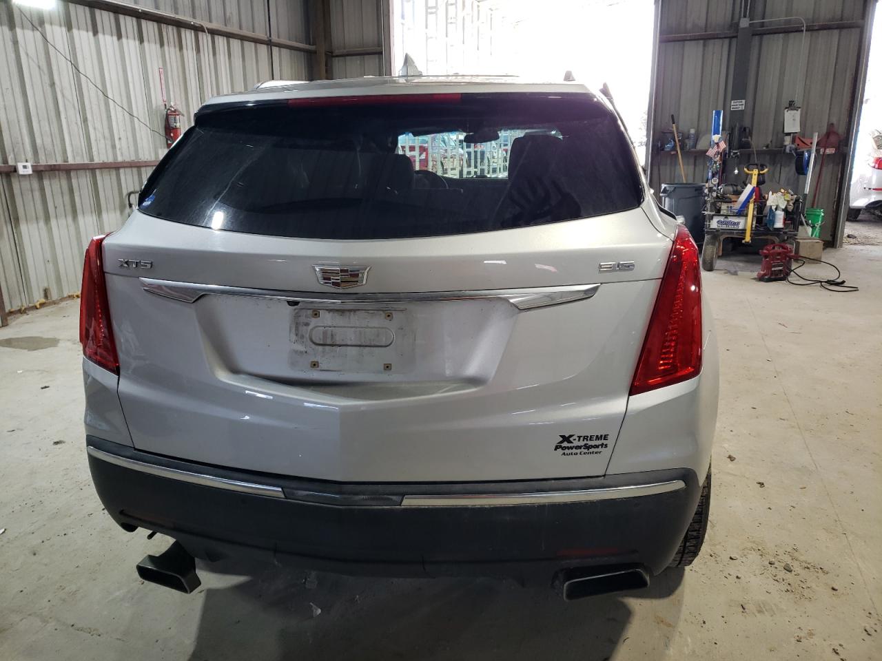 2017 Cadillac XT5 - Image 6