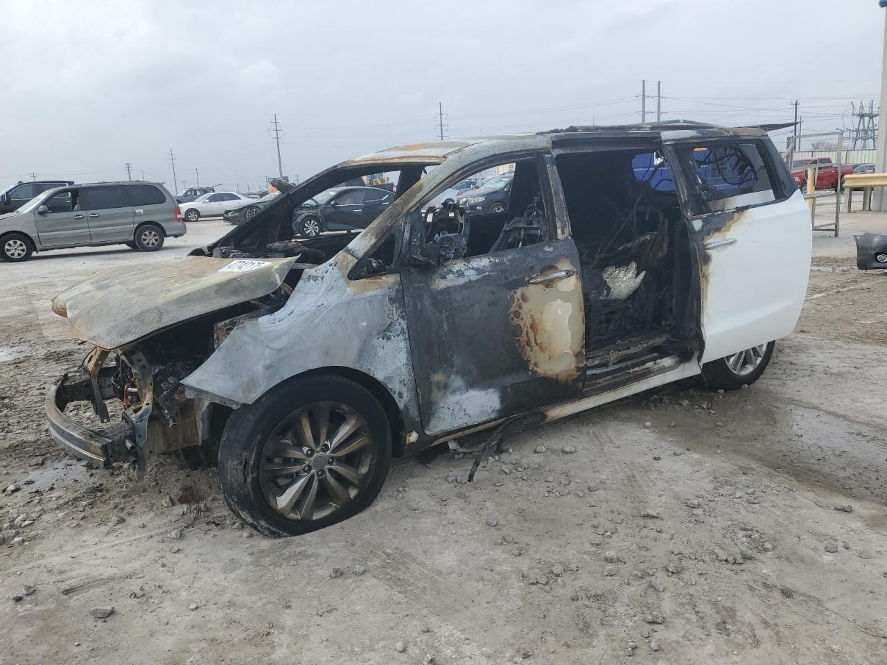2018 Kia Sedona Sxl продається в Haslet, TX - Burn