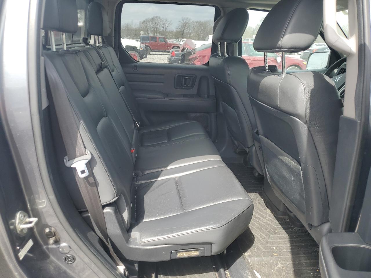 2013 Honda Ridgeline - Image 11