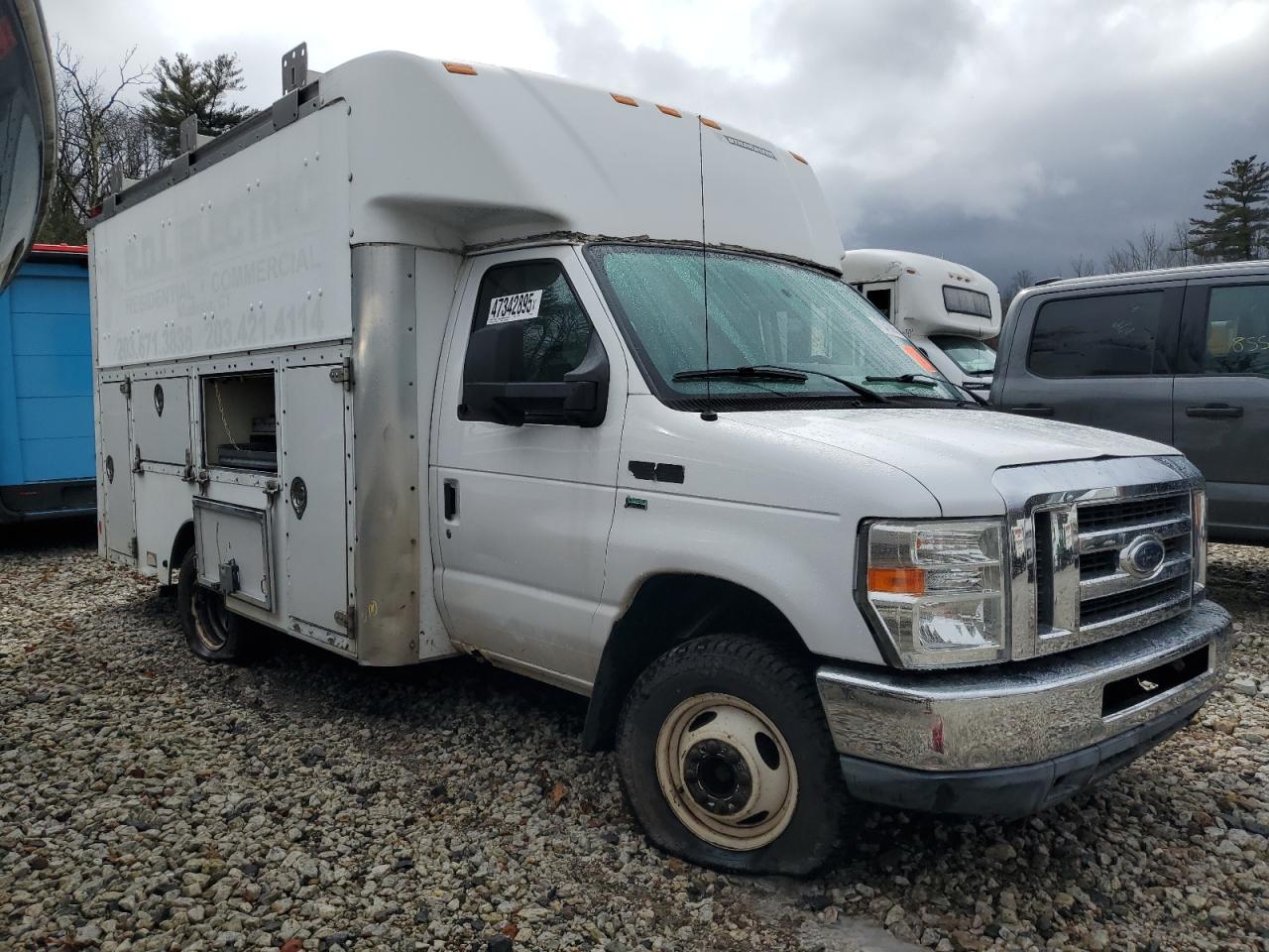 2011 Ford Econoline - Image 4
