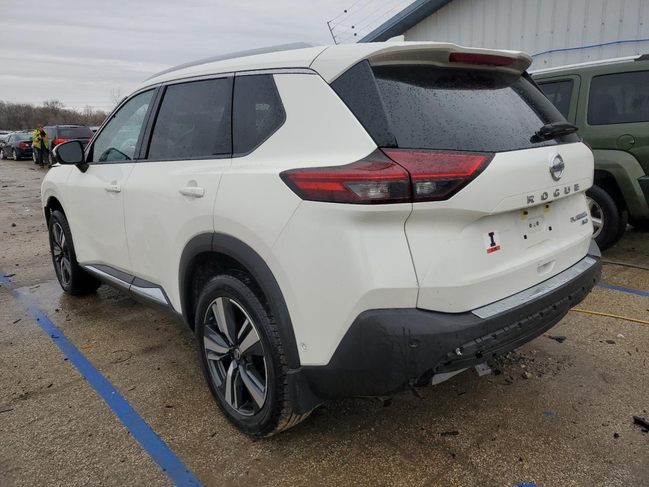 2021 Nissan Rogue - Image 2