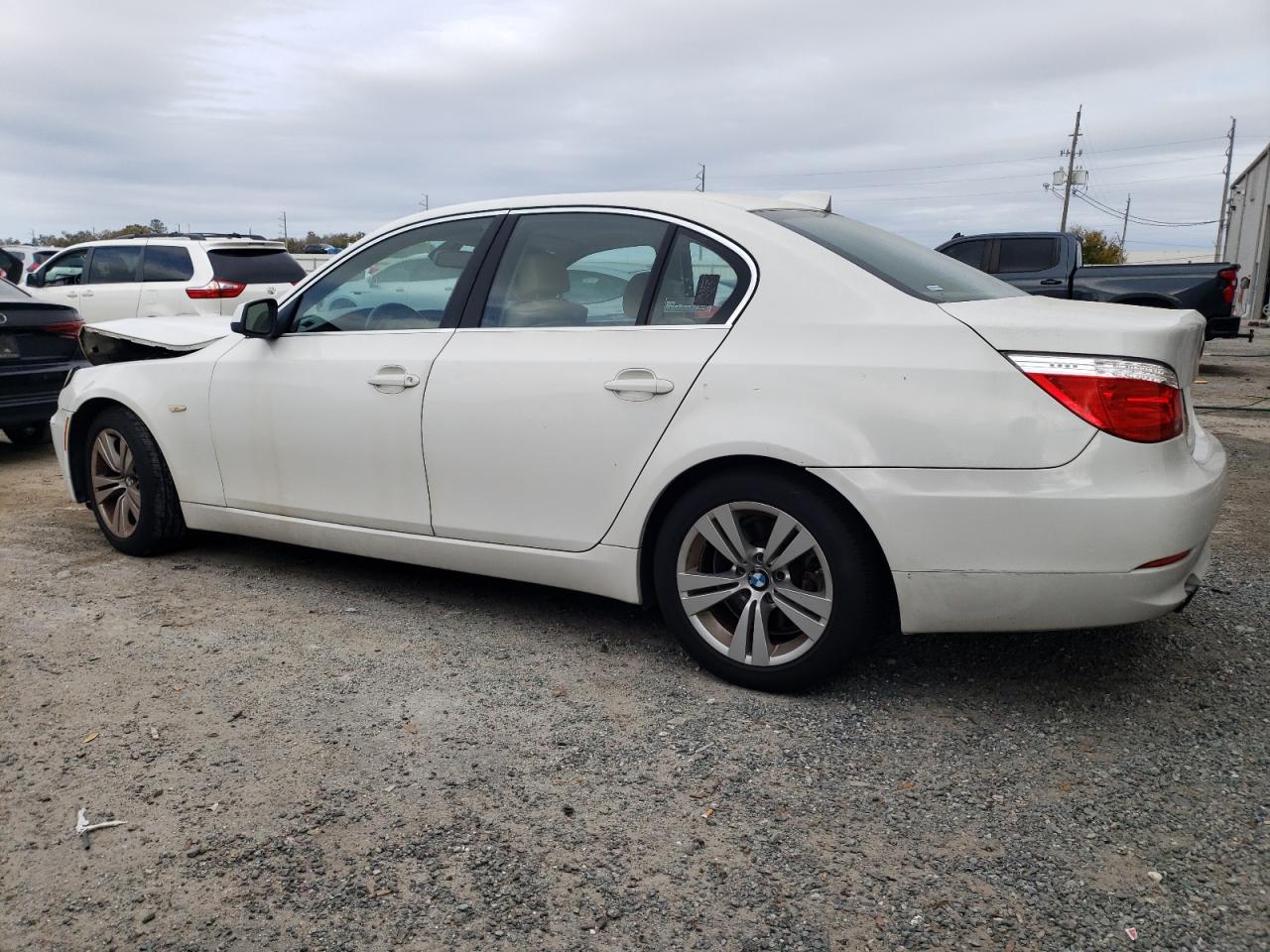 2010 BMW 5er - Image 2