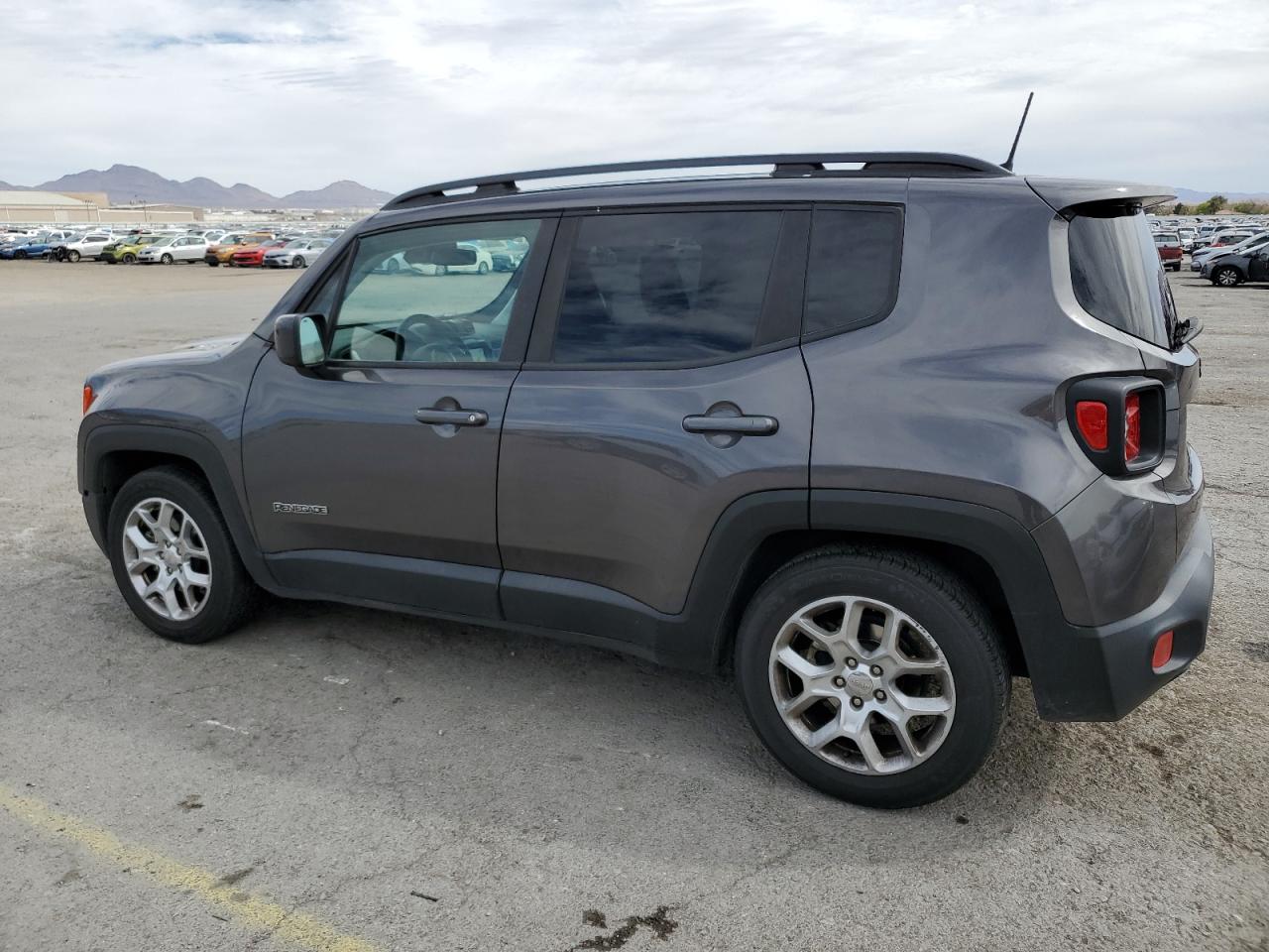 2018 Jeep Renegade - Image 2