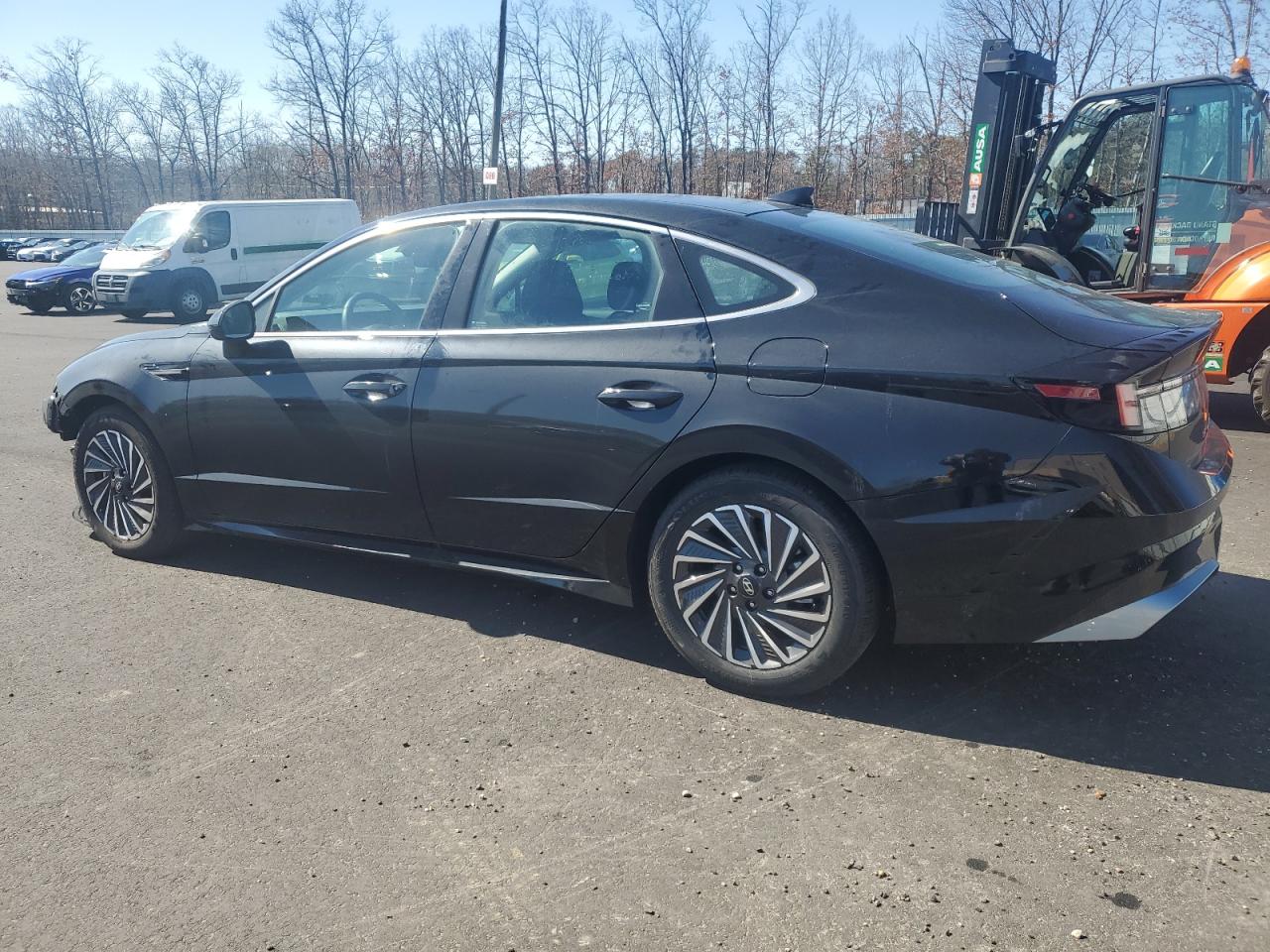 2024 Hyundai Sonata - Image 2