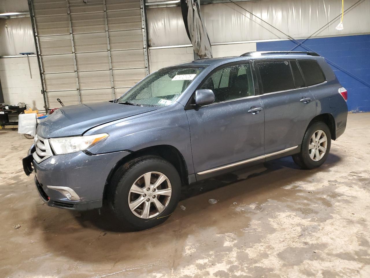 2013 Toyota Highlander - Image 1