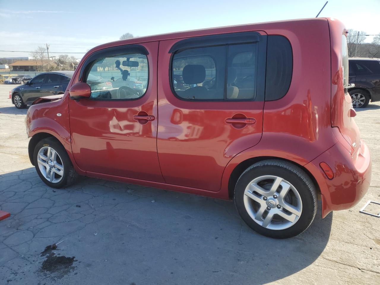 2011 Nissan Cube - Image 2