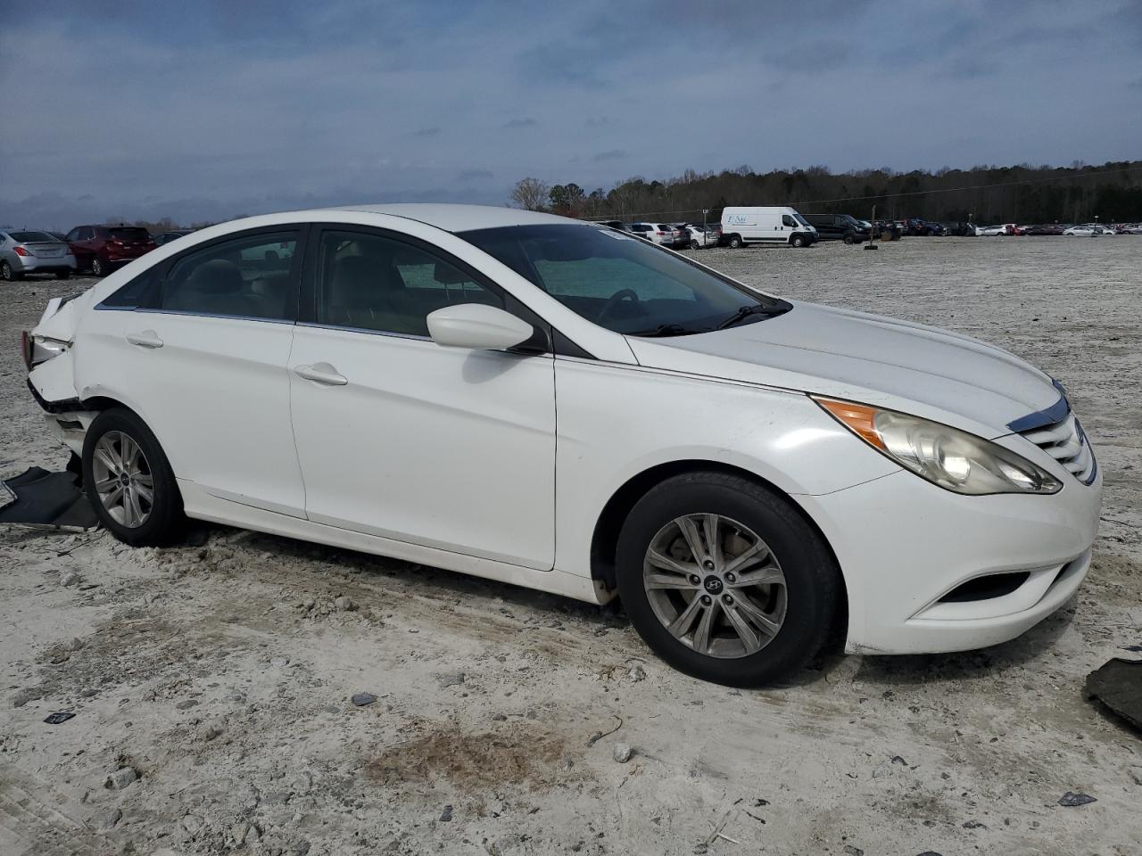 2011 Hyundai Sonata - Image 4