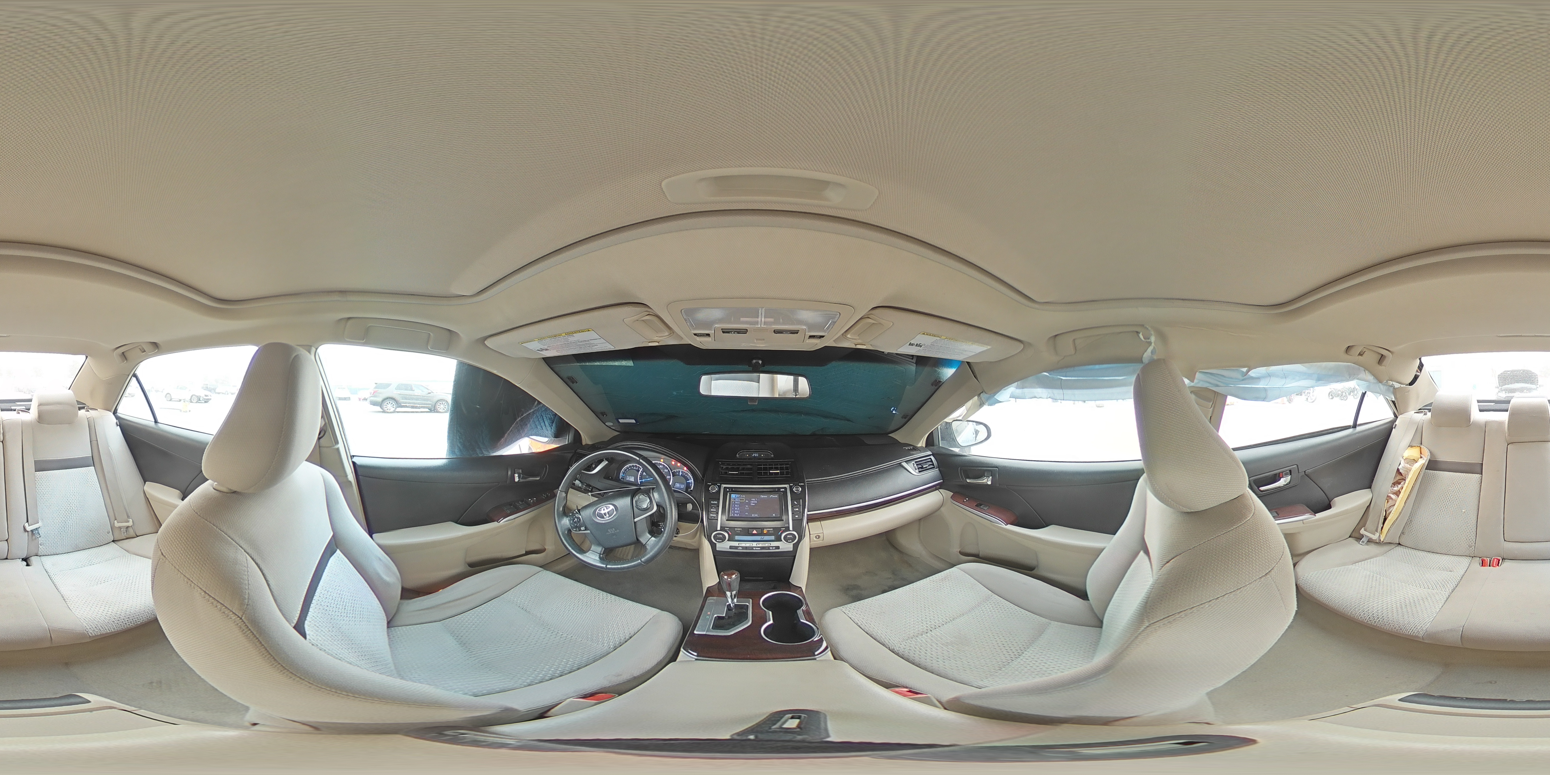 2013 Toyota Camry - Image 13