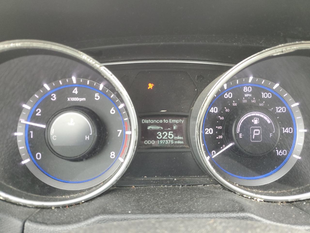 2011 Hyundai Sonata - Image 9