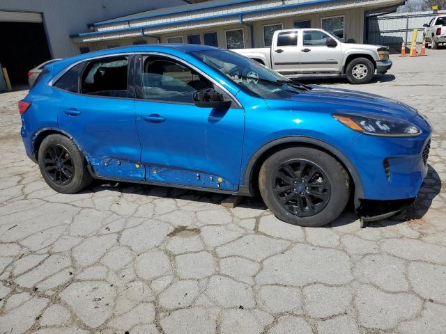  FORD ESCAPE 2020 Granatowy