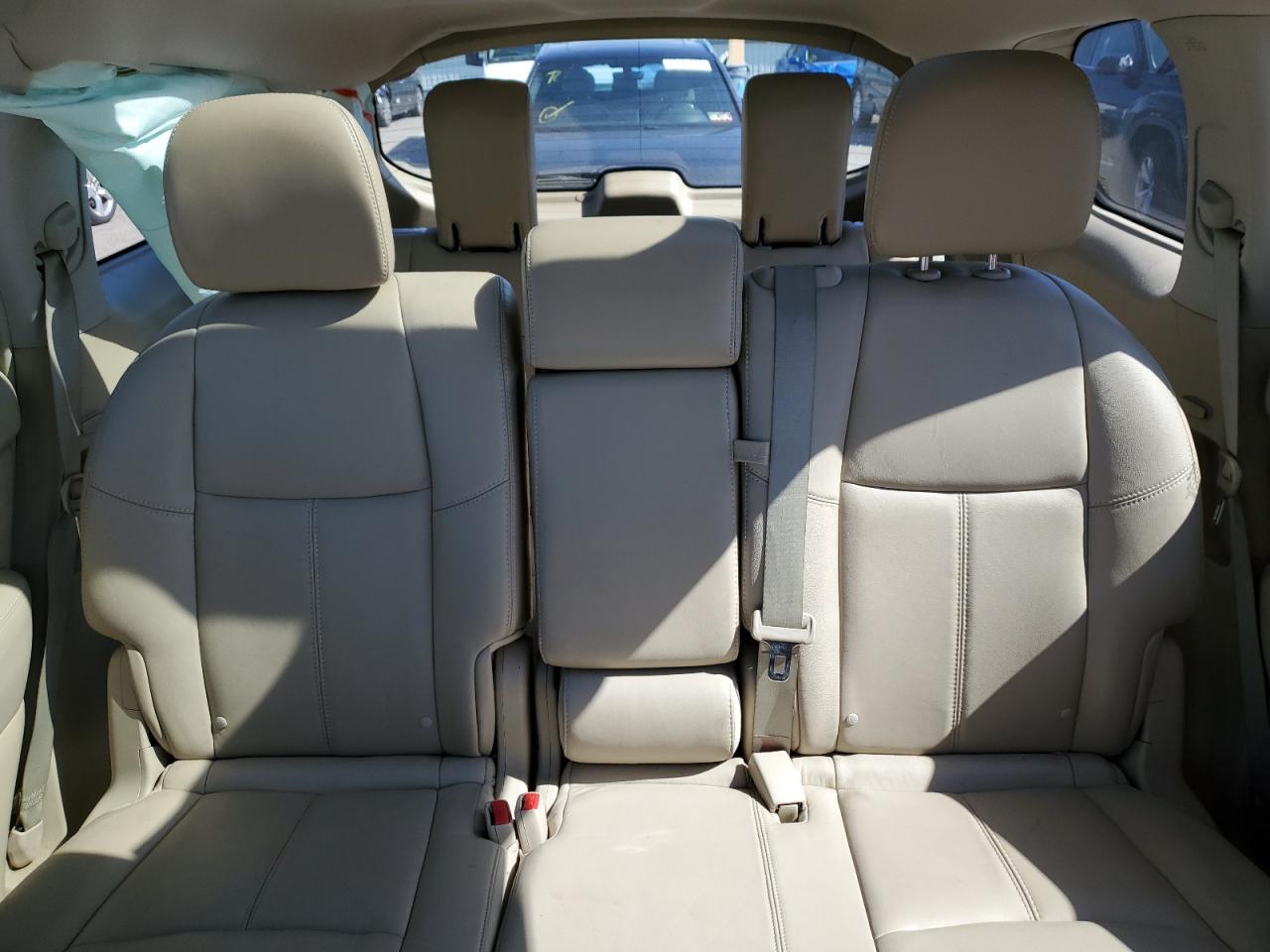 2013 Nissan Pathfinder - Image 10