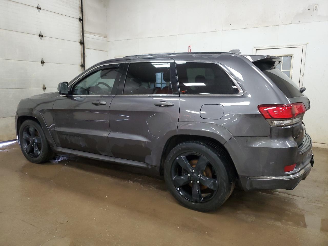 2015 Jeep Grand Cherokee - Image 2