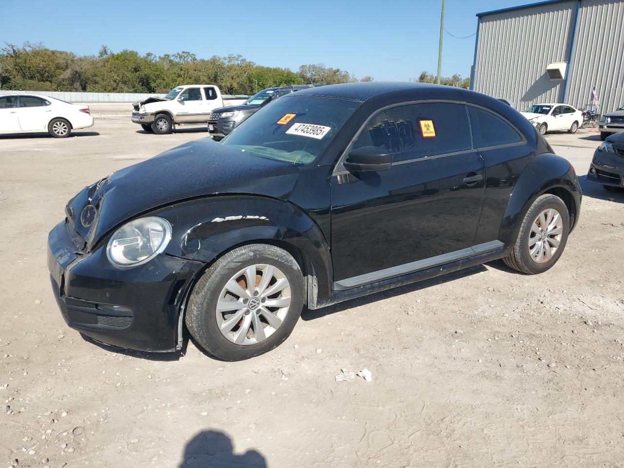 2015 Volkswagen Beetle 1.8T for Sale in Apopka, FL - Front End
