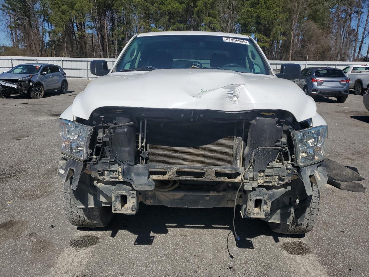 2016 RAM 1500 - Image 5