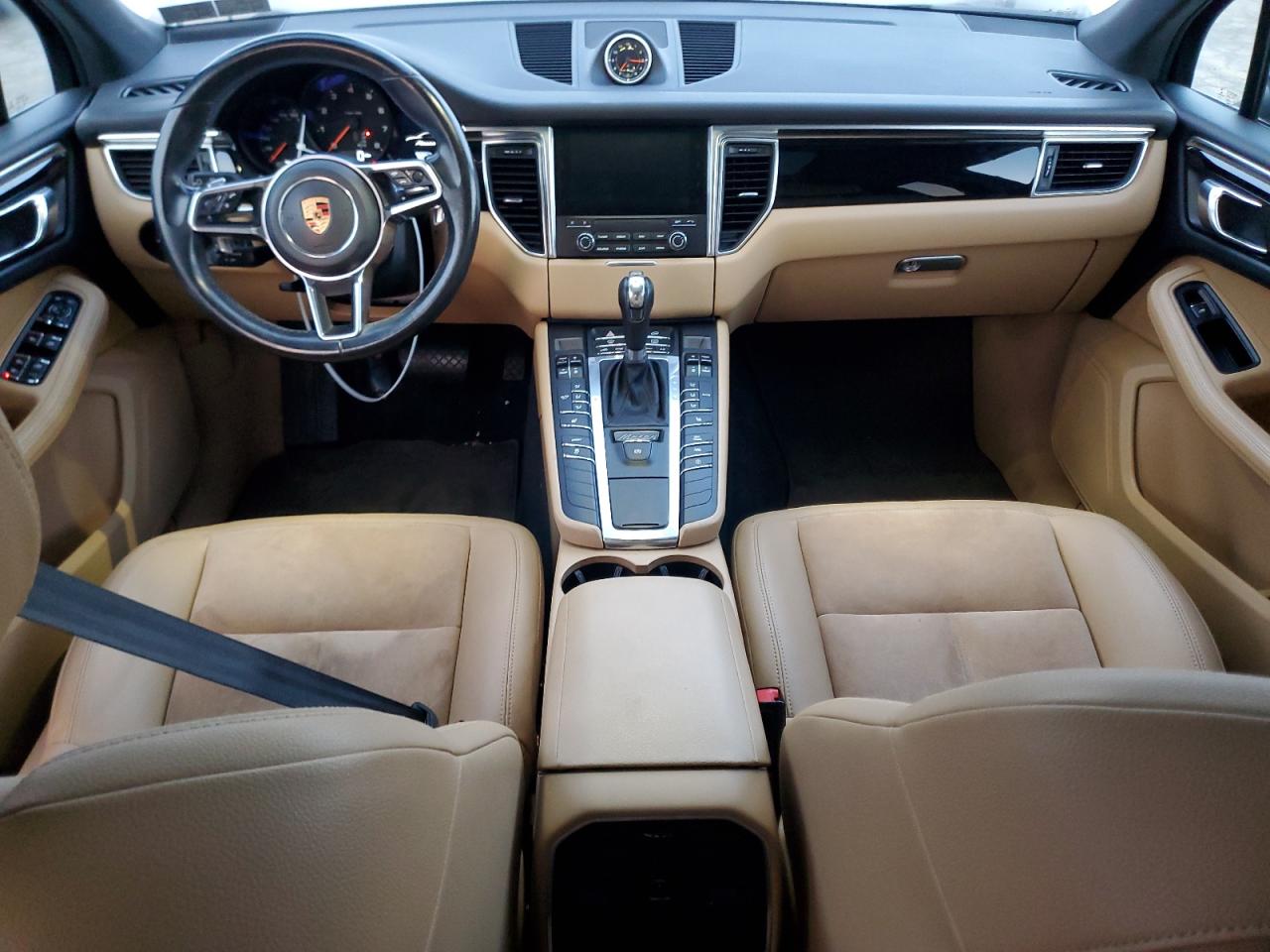 2018 Porsche Macan - Image 8