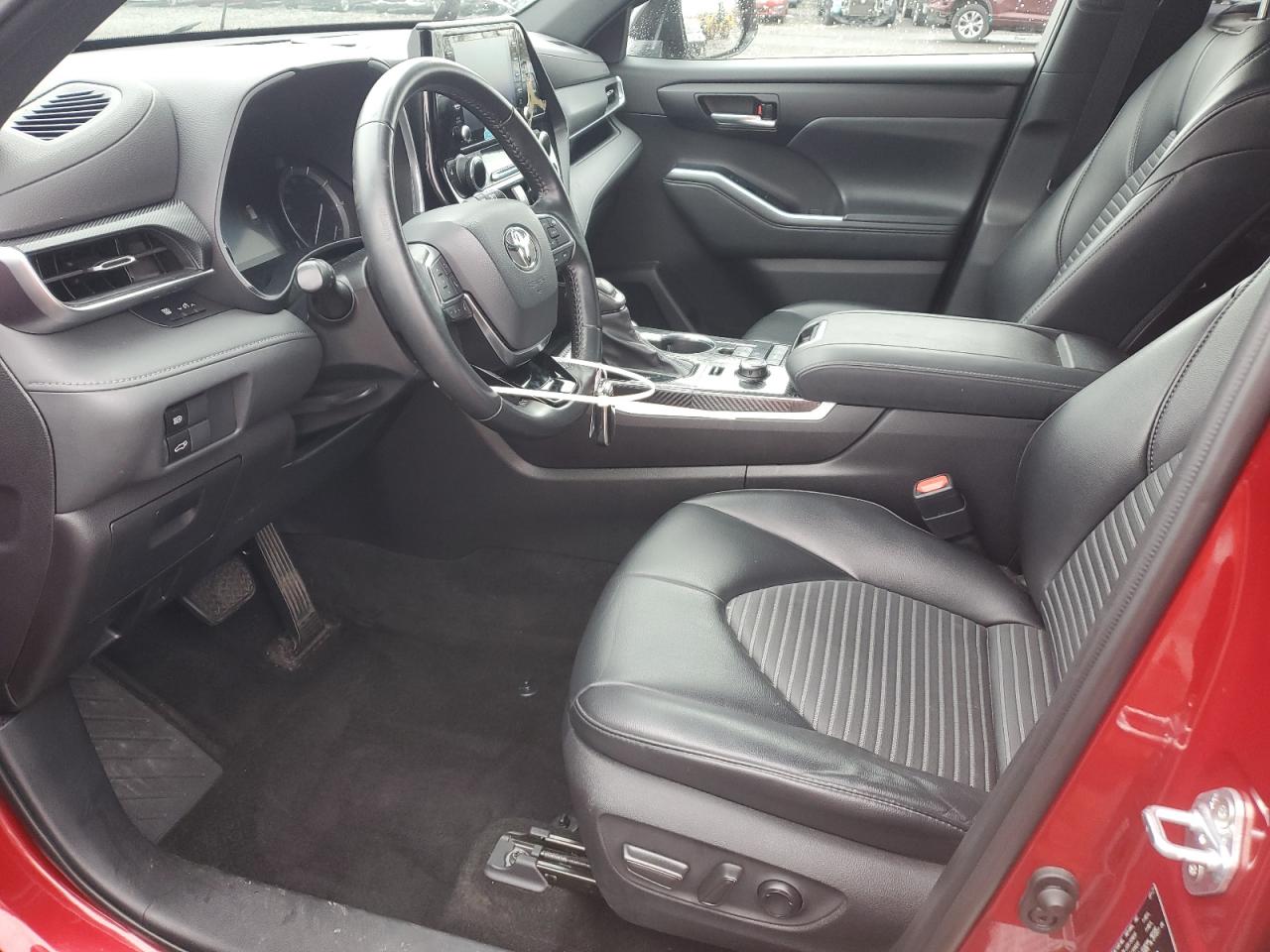 2021 Toyota Highlander - Image 7