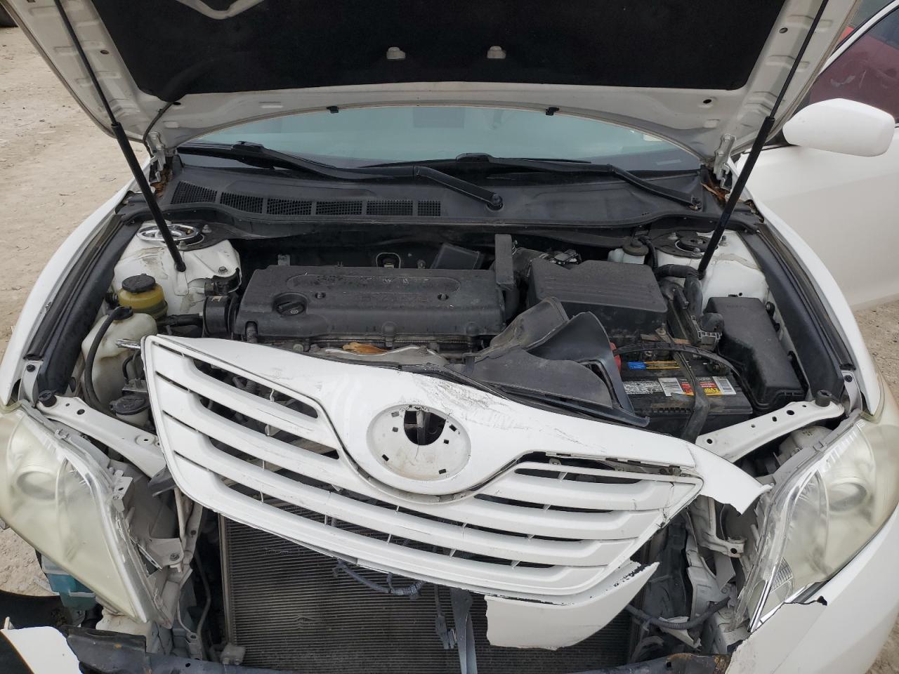 2009 Toyota Camry - Image 11