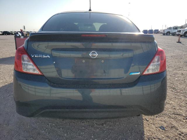  NISSAN VERSA 2016 Zielony