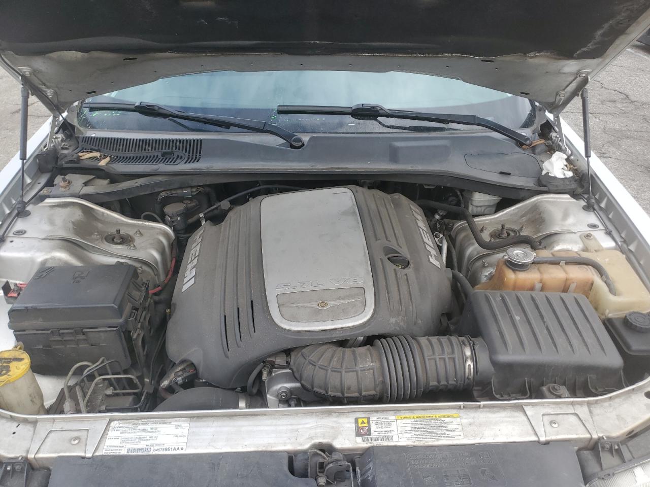 2008 Chrysler 300 - Image 11