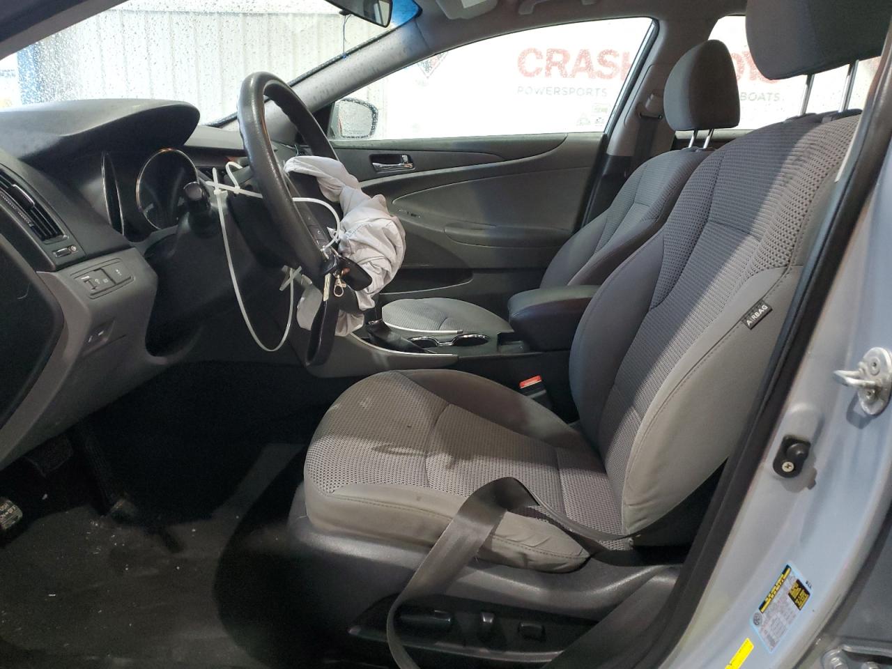 2011 Hyundai Sonata - Image 7