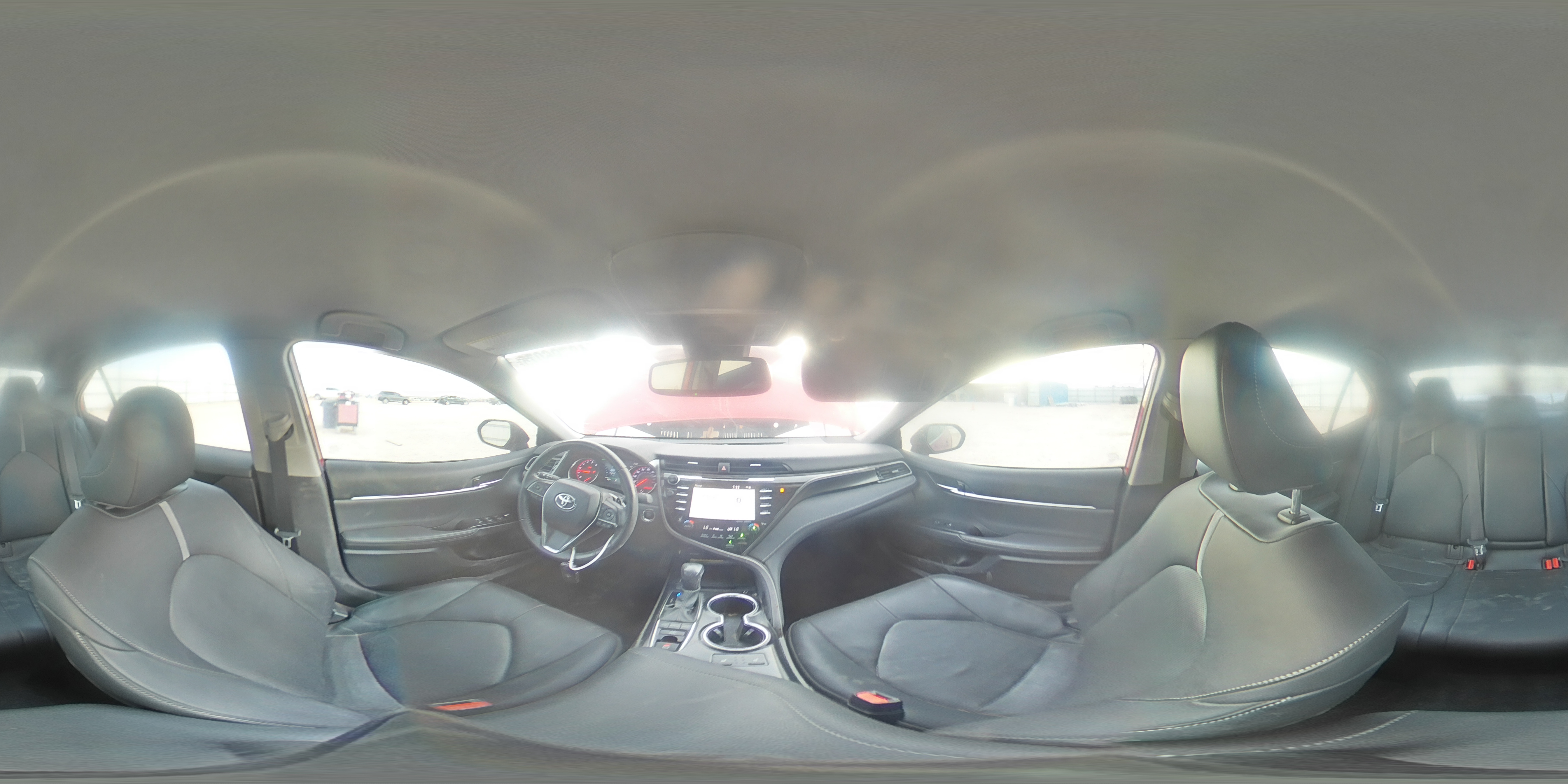 2020 Toyota Camry - Image 12