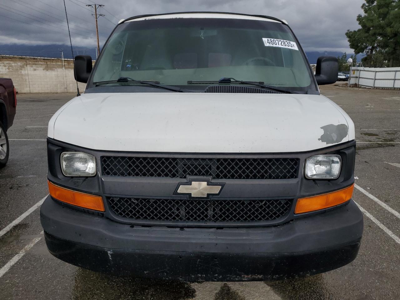 2011 Chevrolet Express - Image 5