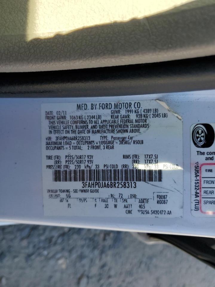 2011 Ford Fusion - Image 12