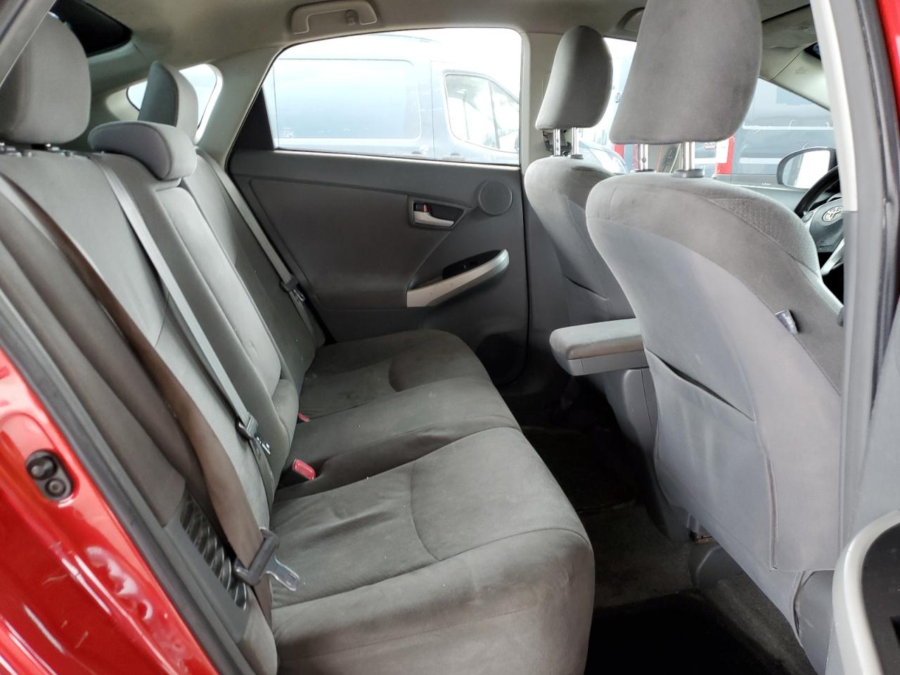 2011 Toyota Prius - Image 10