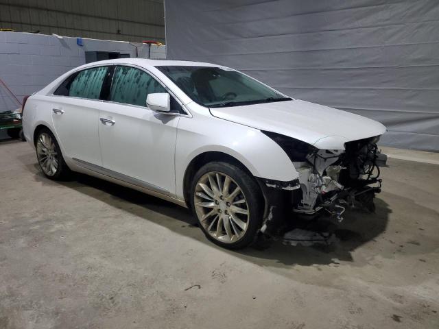  CADILLAC XTS 2016 Белы