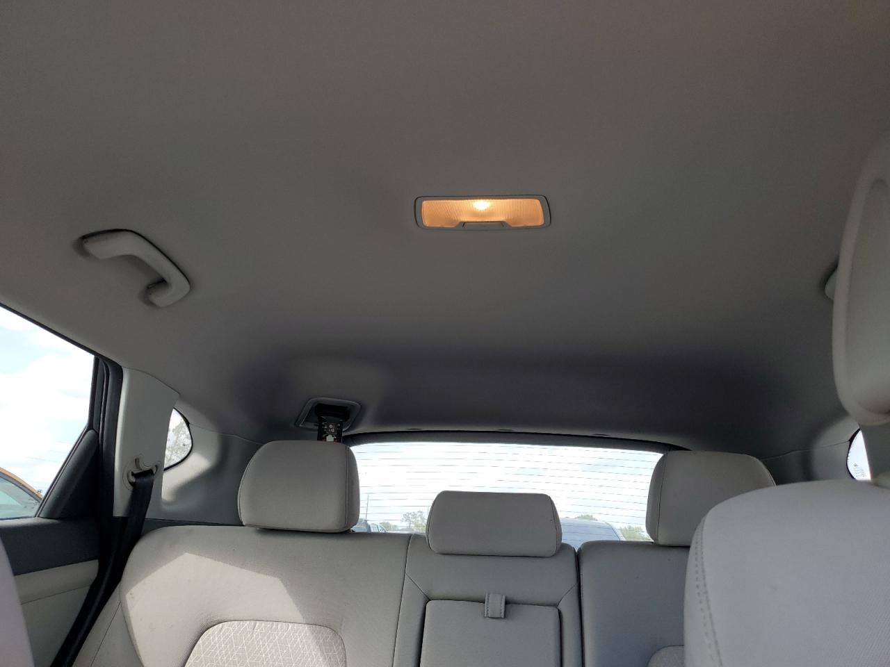 2017 Hyundai Tucson - Image 10
