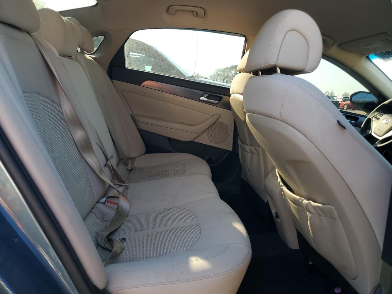 2015 Hyundai Sonata - Image 10