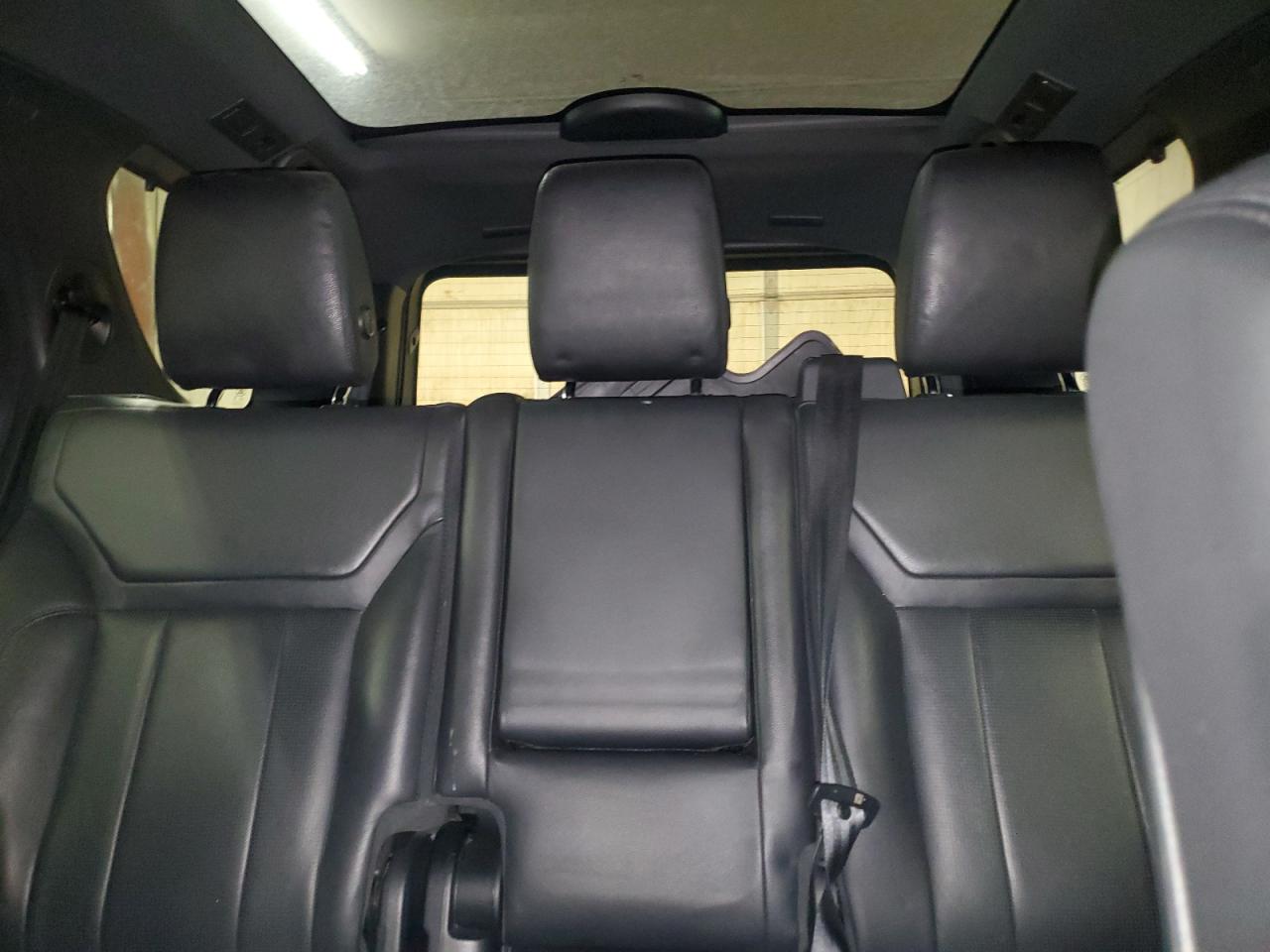 2017 Land Rover Discovery - Image 10