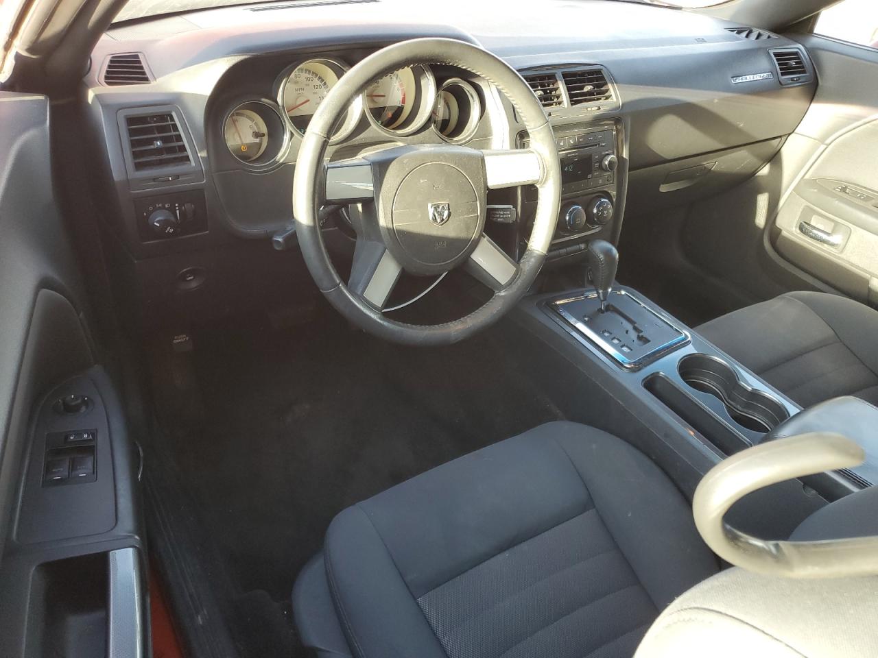 2010 Dodge Challenger - Image 8