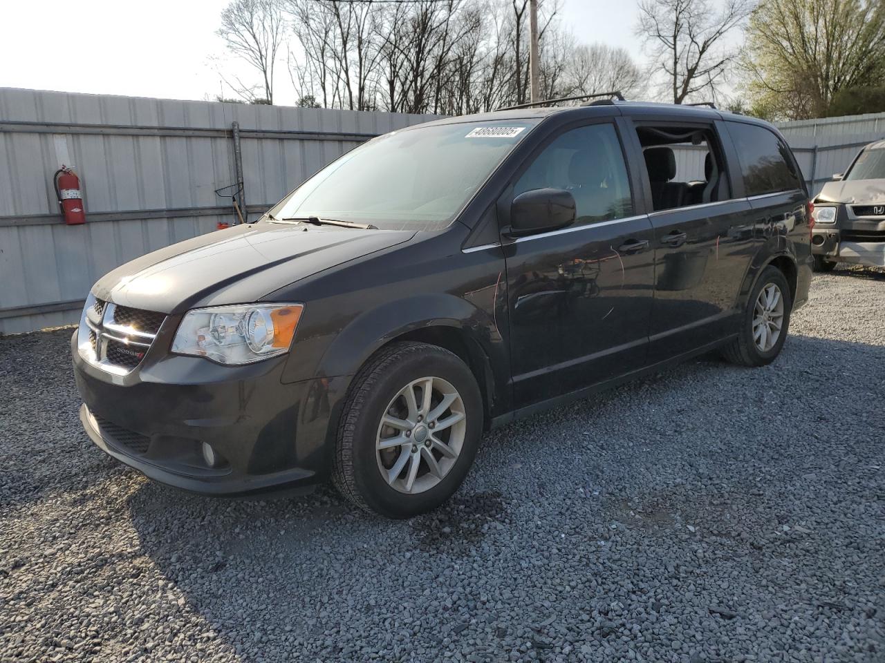 2019 Dodge Caravan - Image 1