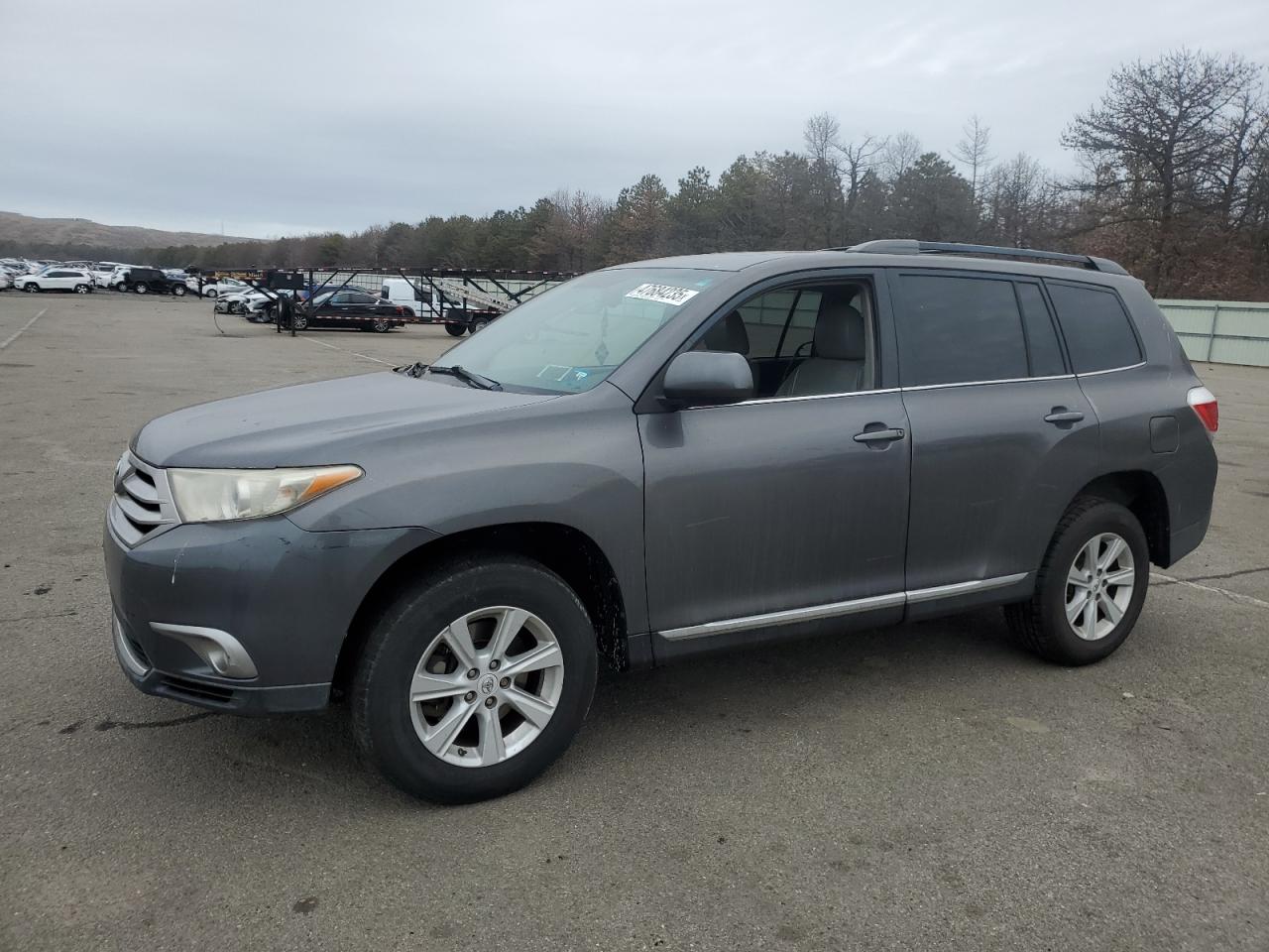 2011 Toyota Highlander - Image 1