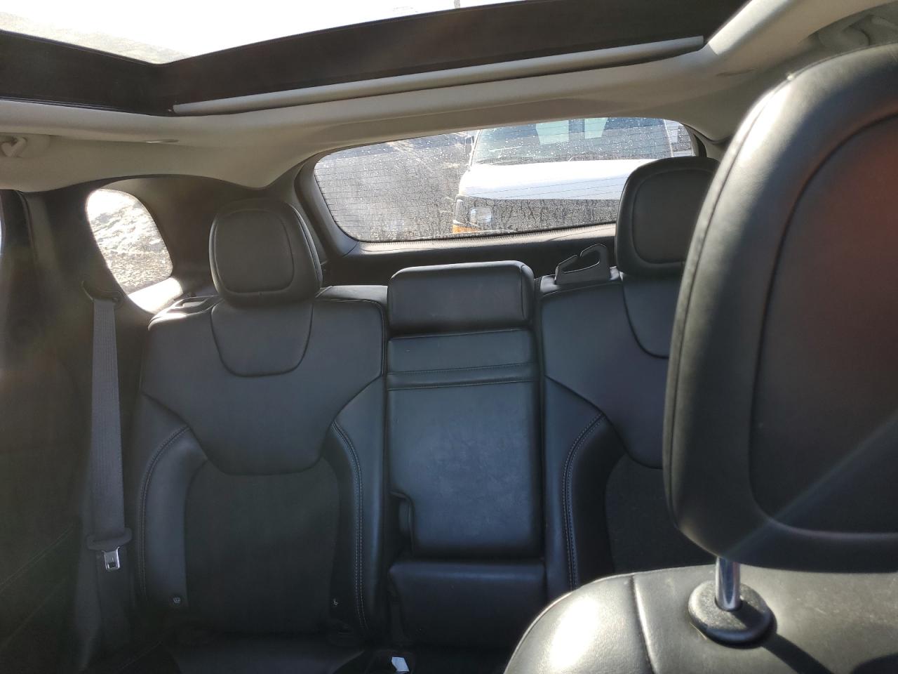 2019 Jeep Grand Cherokee - Image 10