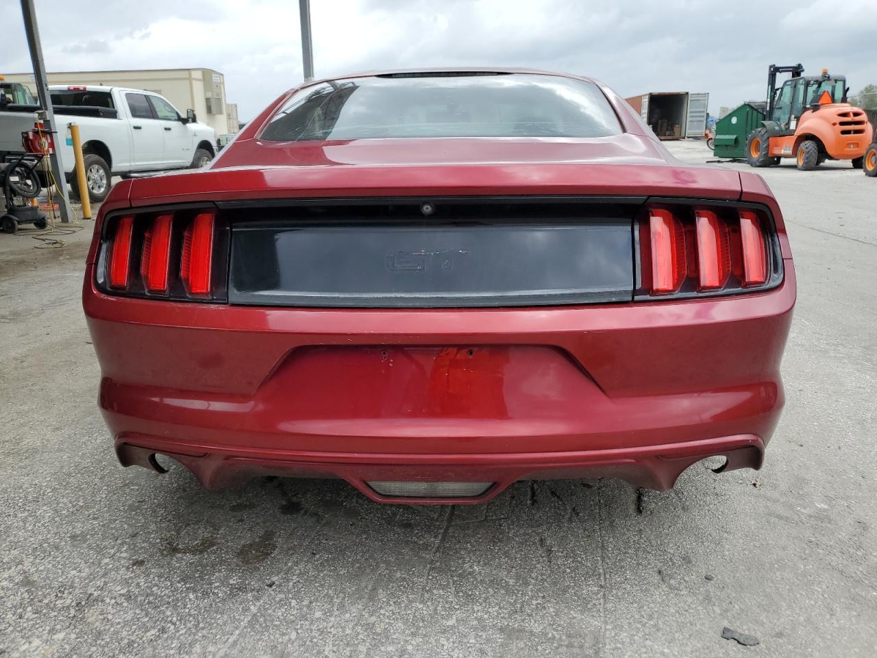 2015 Ford Mustang - Image 6