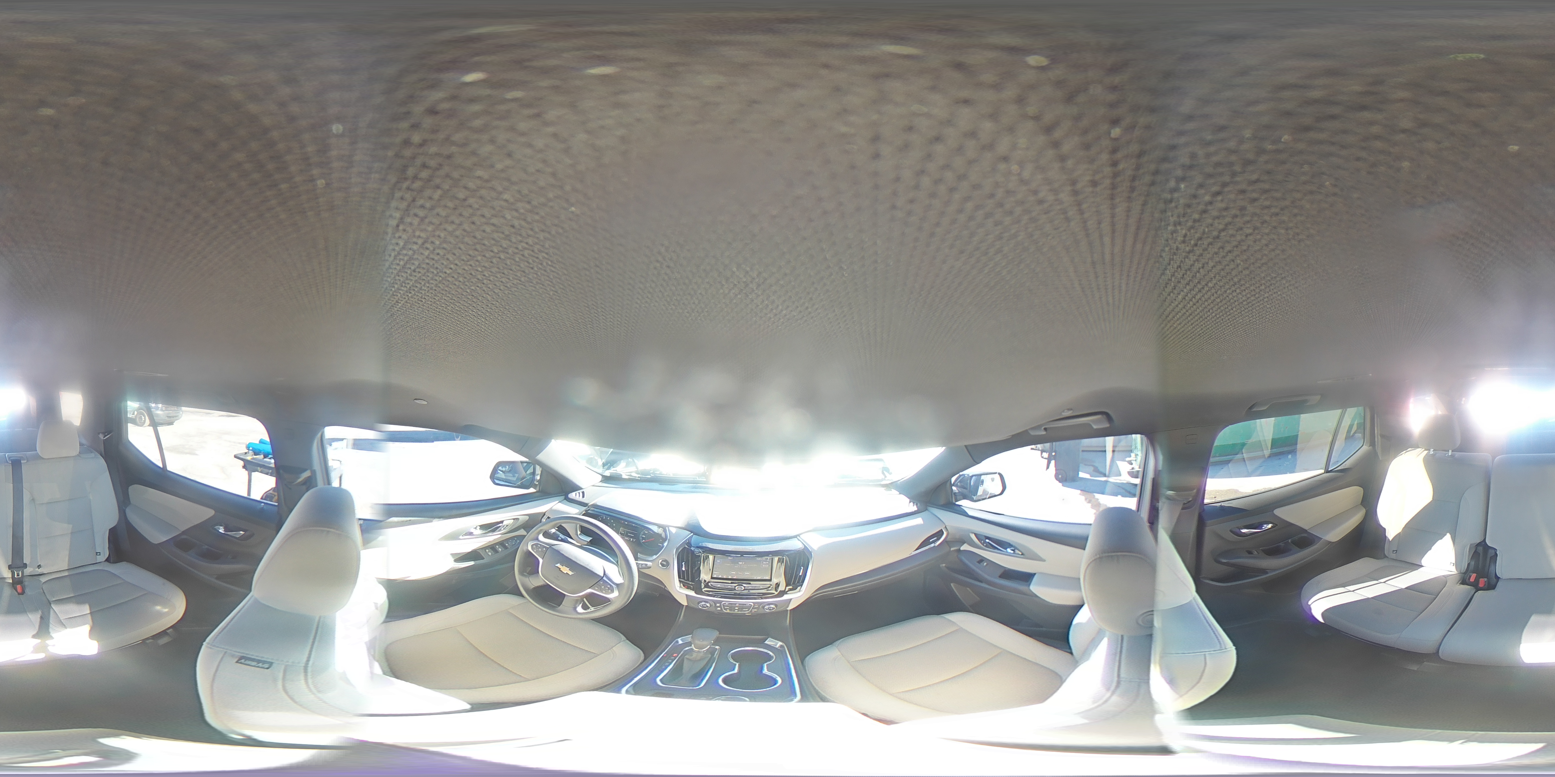 2022 Chevrolet Traverse - Image 16
