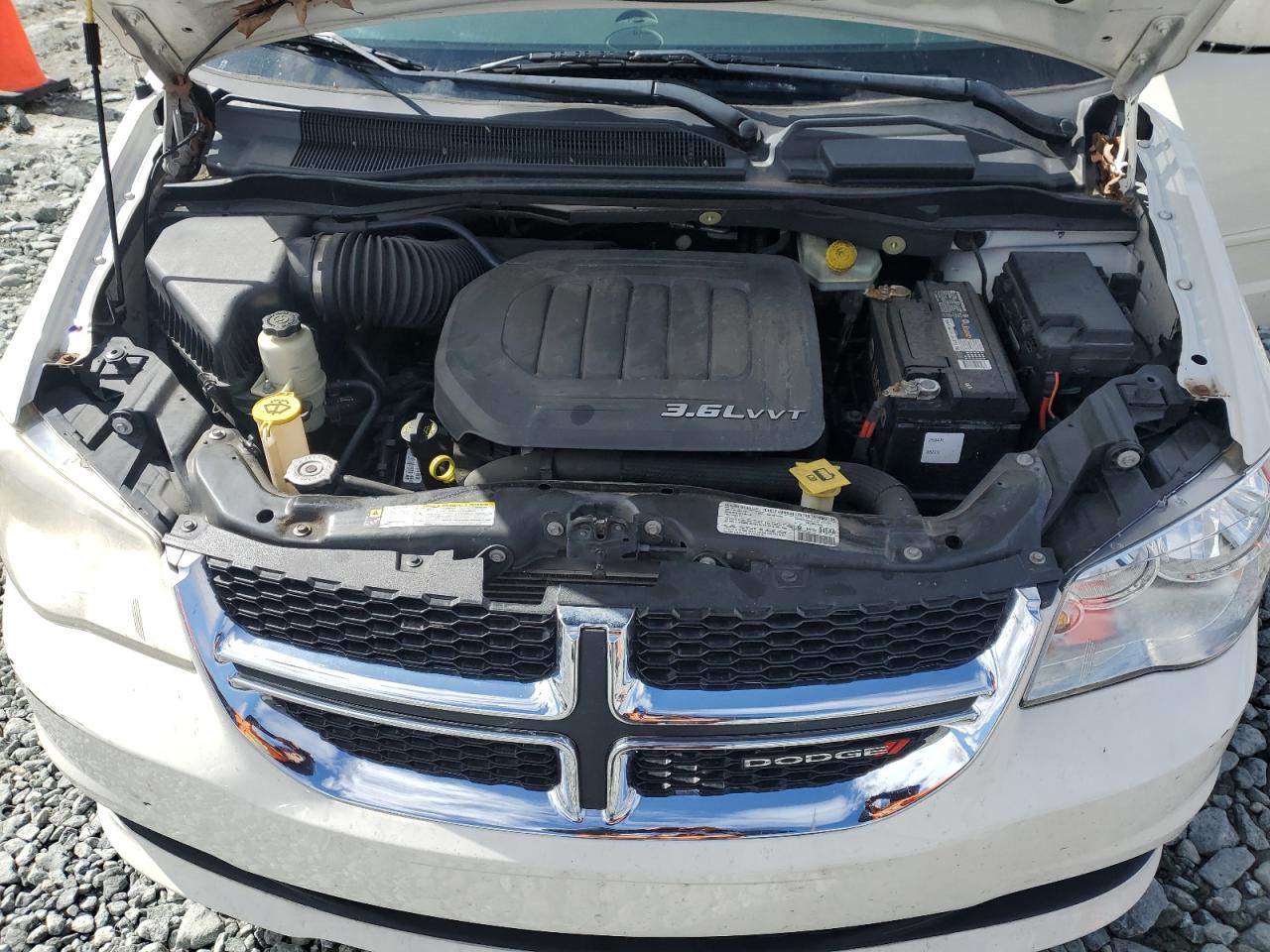 2013 Dodge Caravan - Image 12