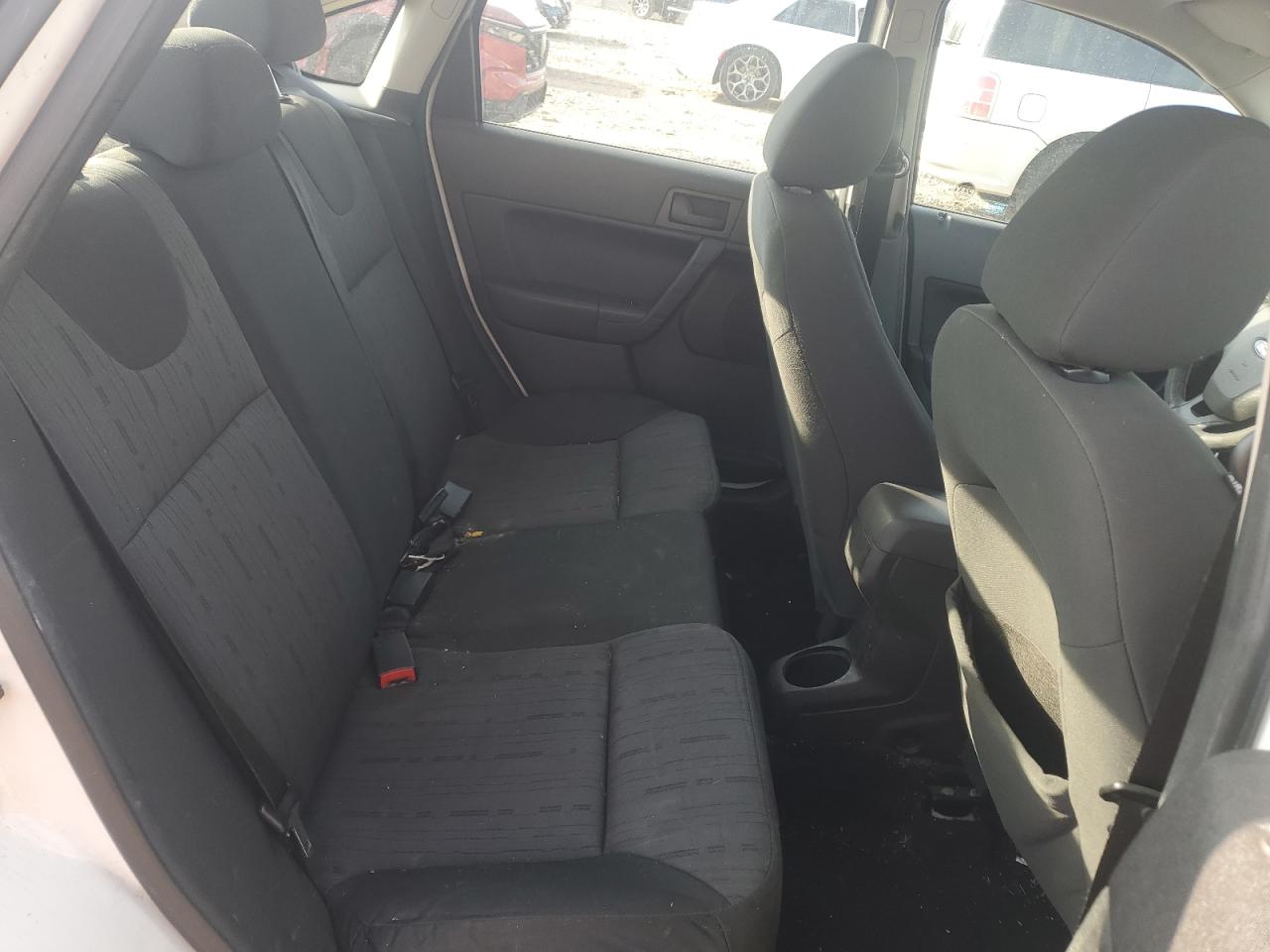 2009 Ford Focus - Image 11