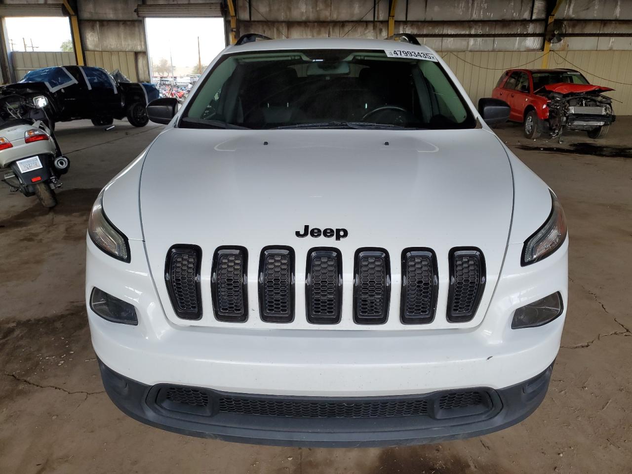 2017 Jeep Grand Cherokee - Image 5