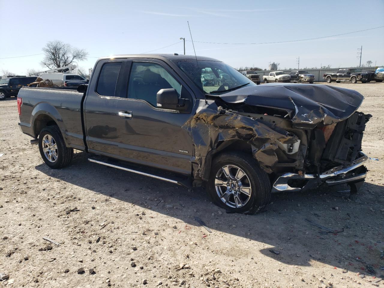 2015 Ford F-150 - Image 4
