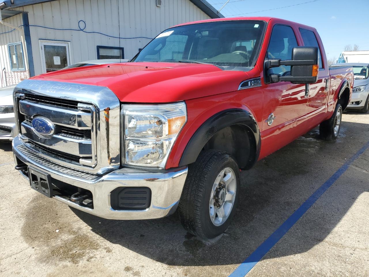2014 Ford F250 Super Duty for Sale in Pekin, IL - Side