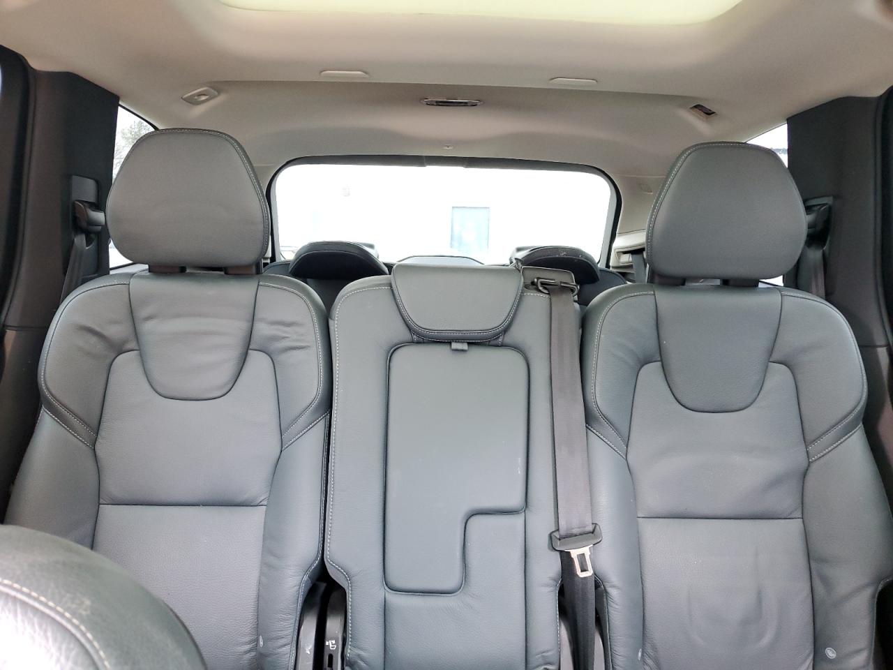 2020 Volvo XC90 - Image 10