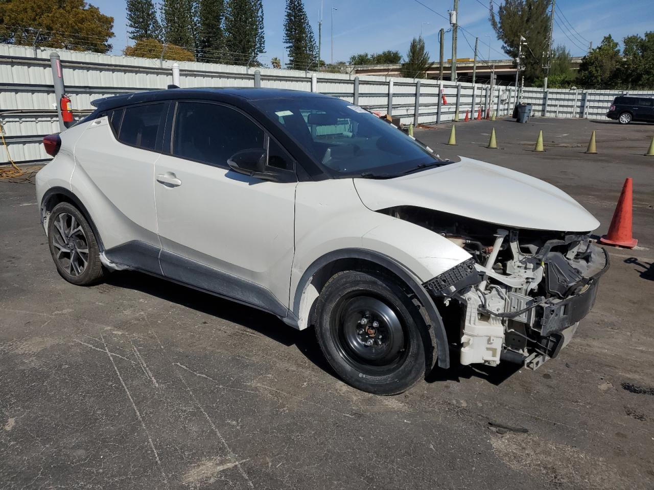 2019 Toyota C-HR - Image 4