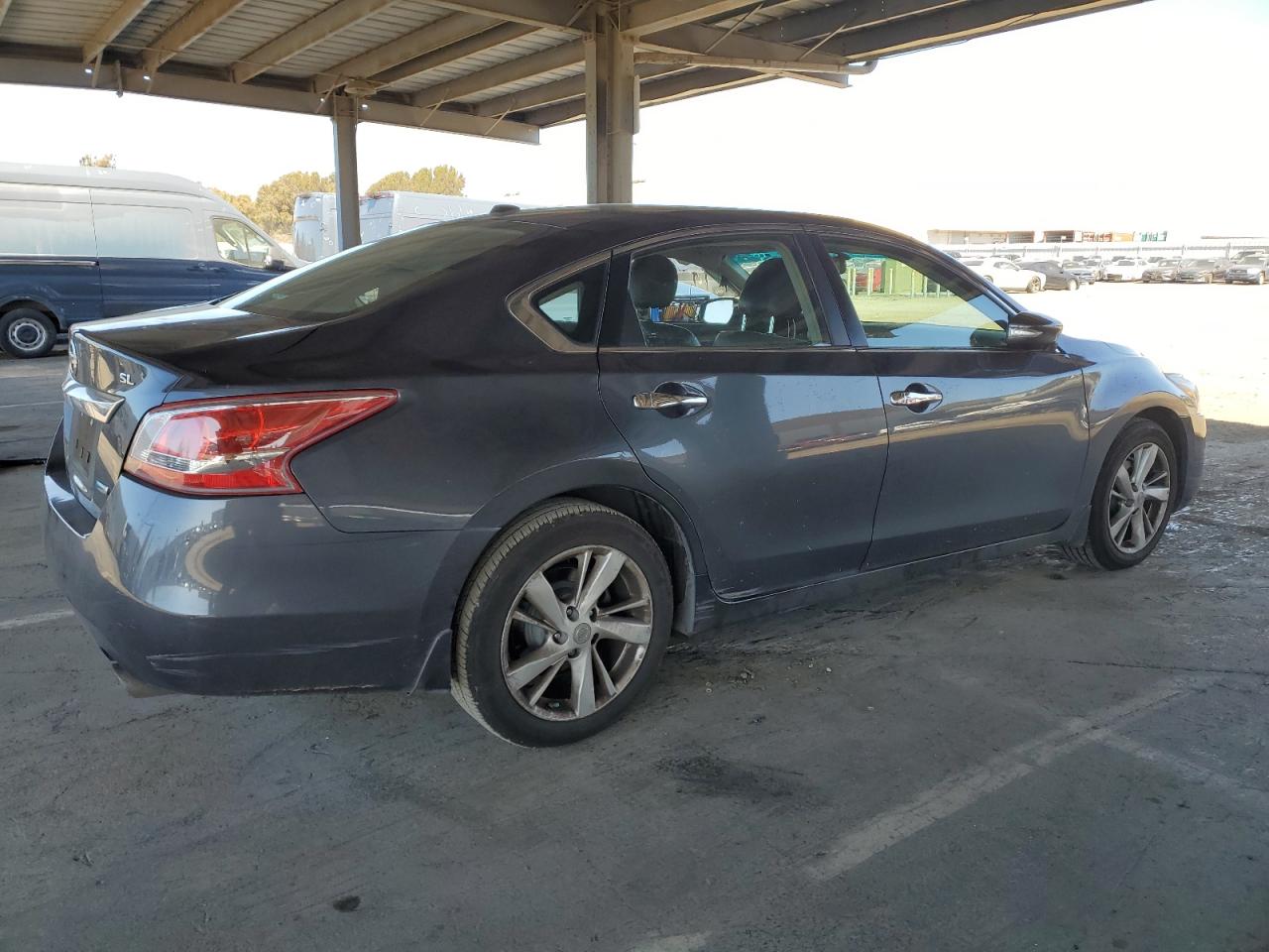 2013 Nissan Altima - Image 3