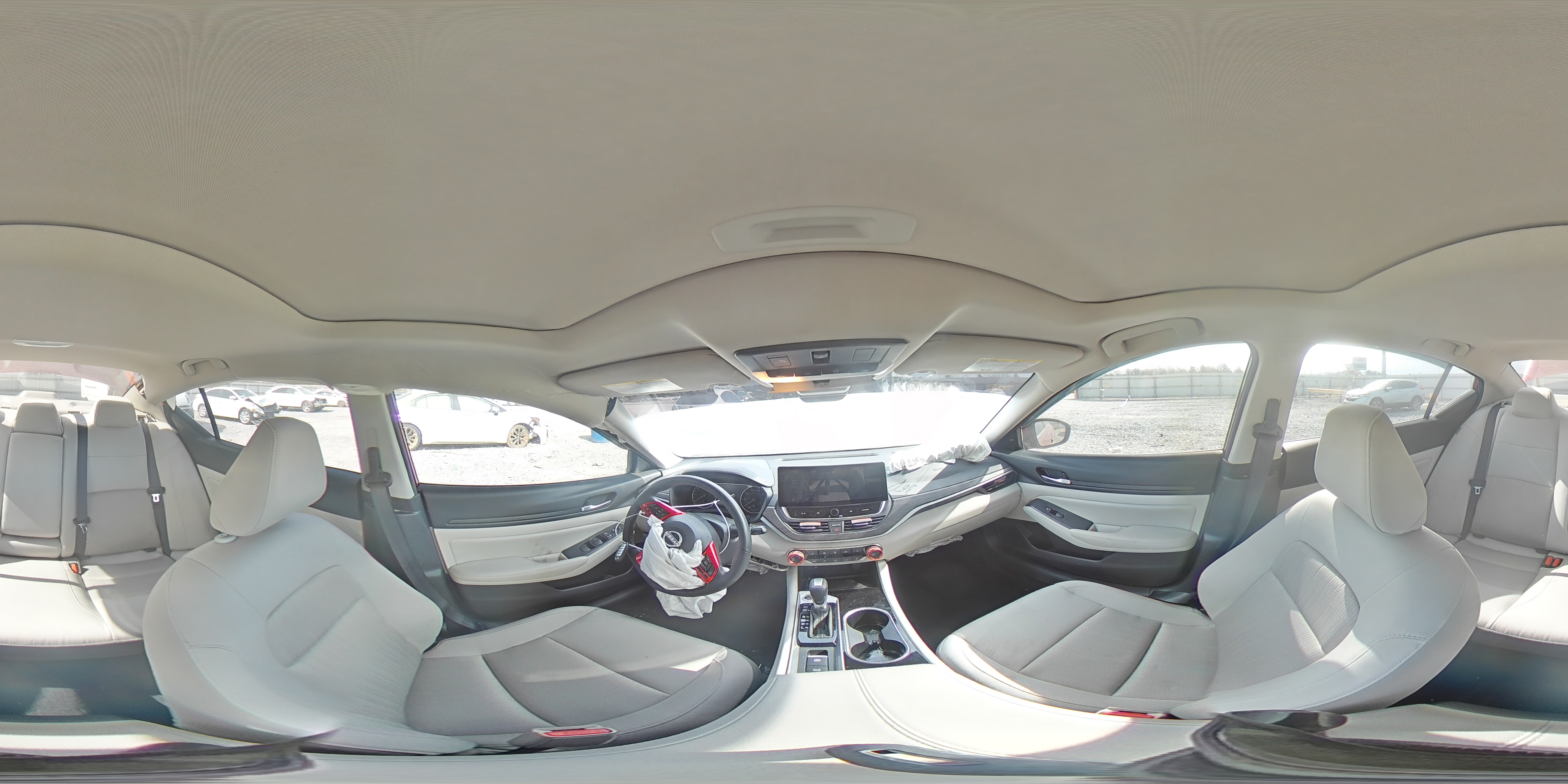 2024 Nissan Altima - Image 12