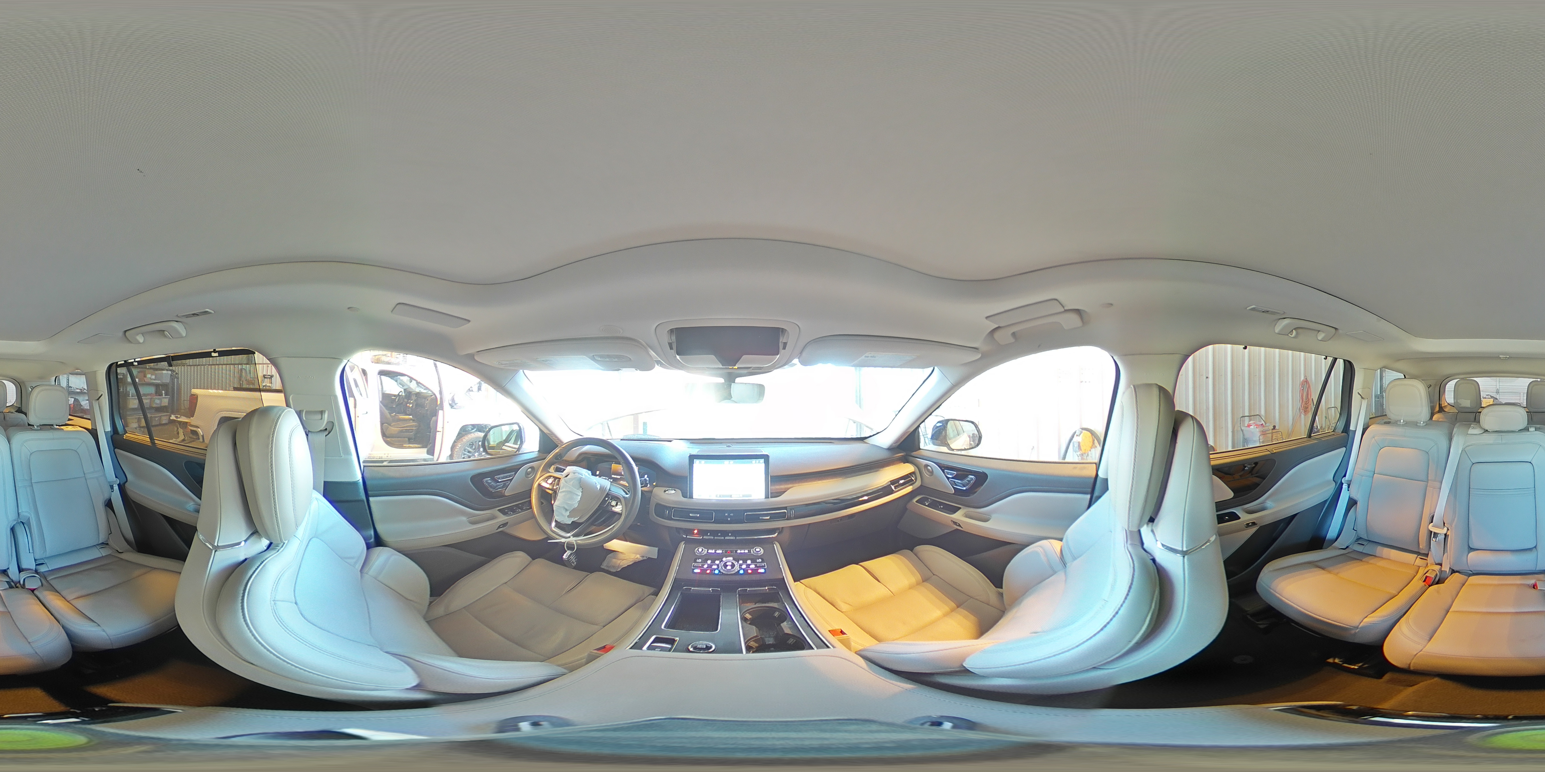 2020 Lincoln Aviator - Image 14