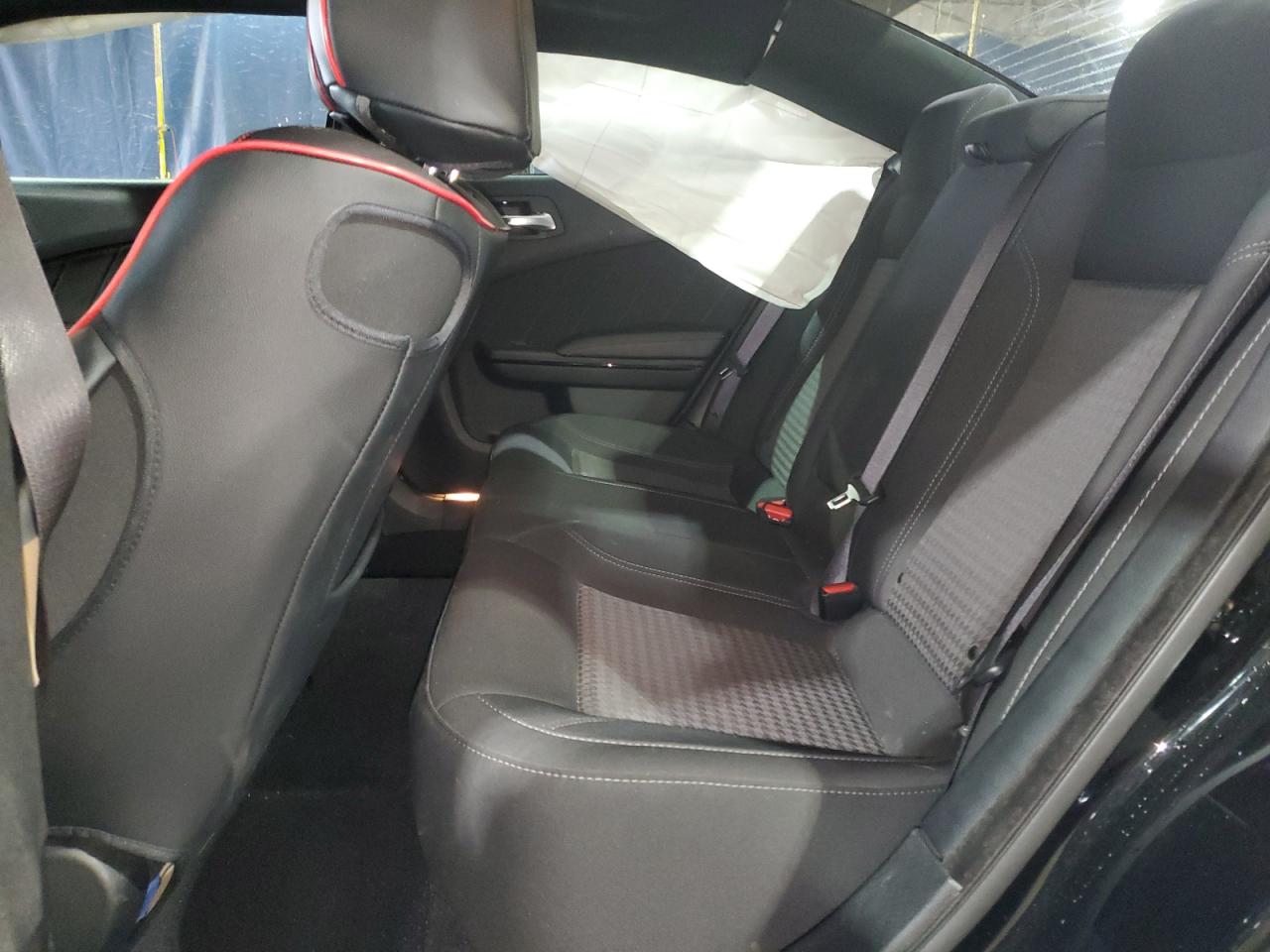 2019 Dodge Charger - Image 10