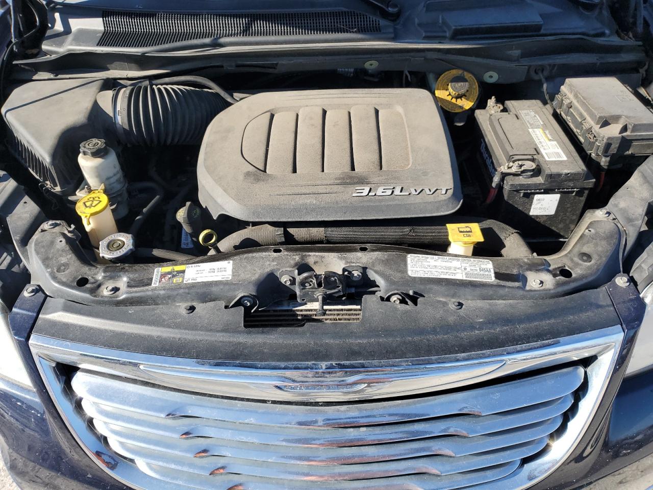 2013 Chrysler Town & Country - Image 12